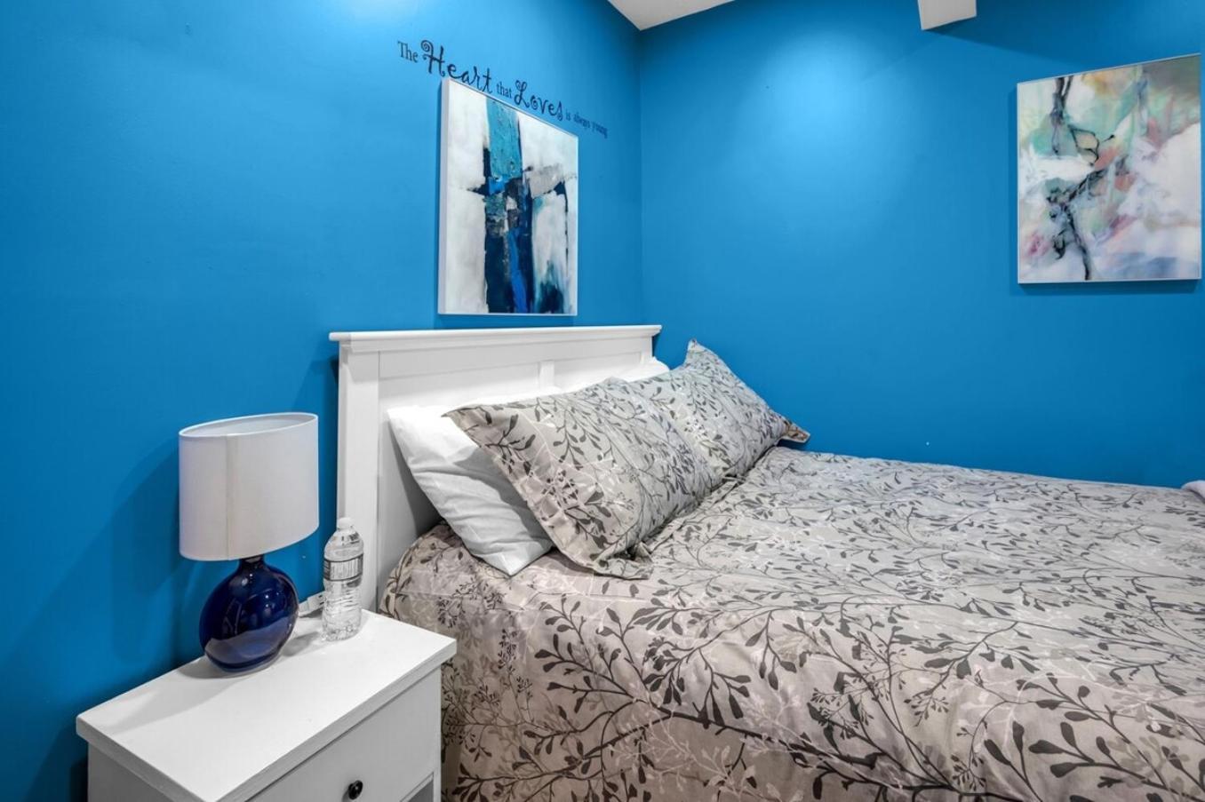 52-3 Bed Suite On Lake Central Ac By Airport Calgary Extérieur photo